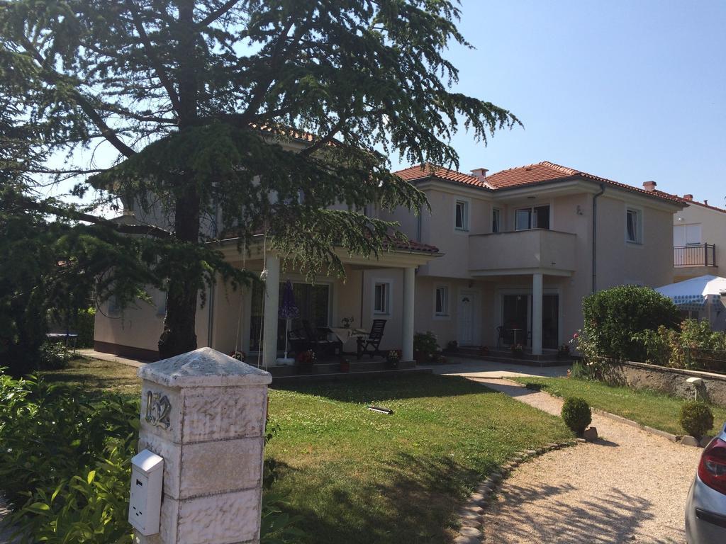 Apartment Casa Eni Drazice Екстериор снимка