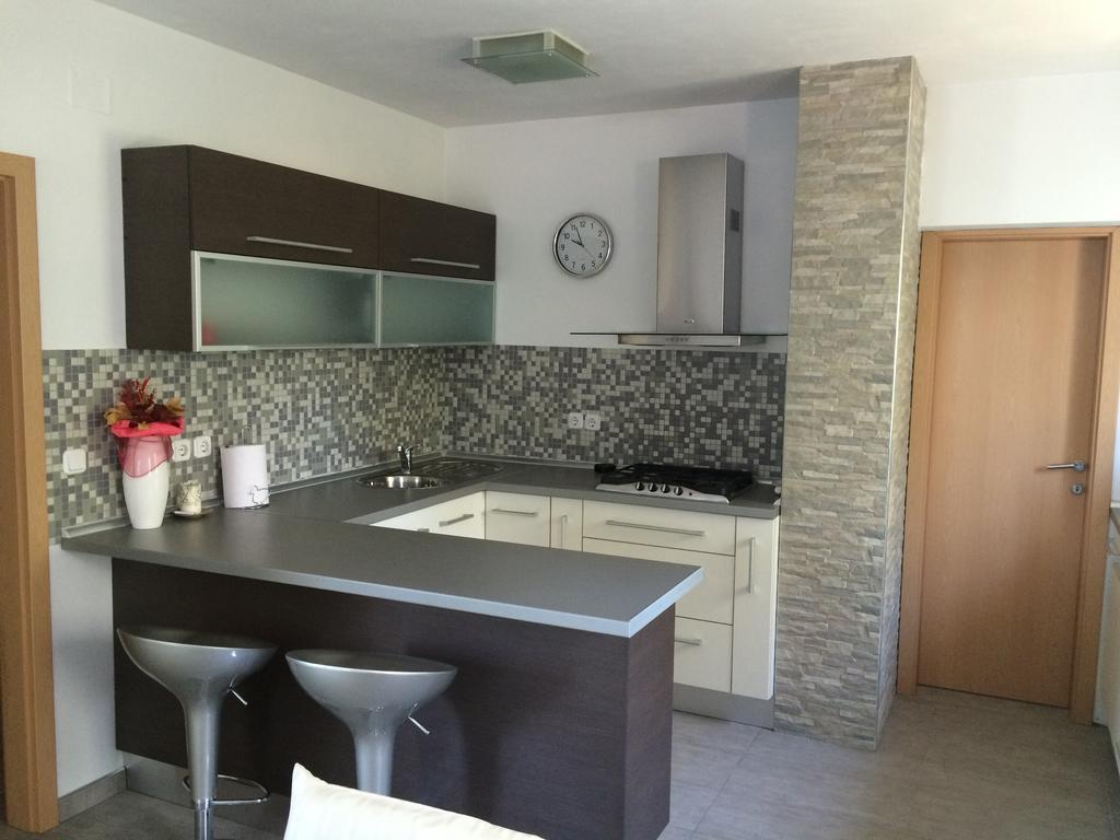 Apartment Casa Eni Drazice Екстериор снимка